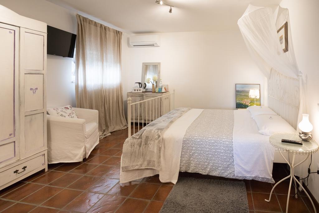 Assisi Charme Bed & Breakfast Exterior photo
